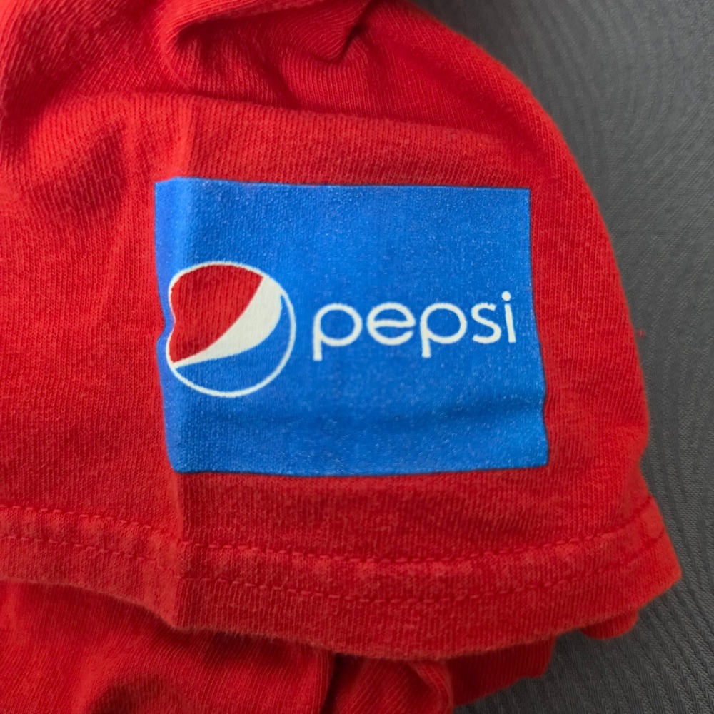 Unbranded Indians Tribe Tee Mens M Red Excellent Rowdie Mascot Signed Pepsi WTHR - Picture 2 of 10
